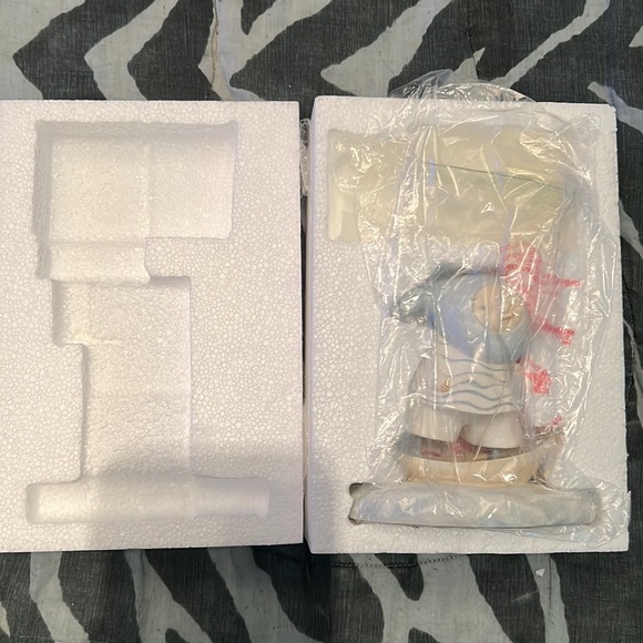 Child at Heart statue- RARE! - Picture 5 of 9